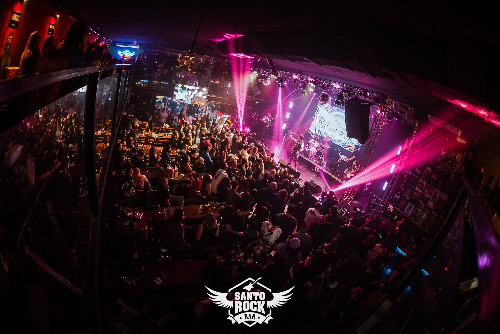 Bon Jovi experience / Use Yours Guns