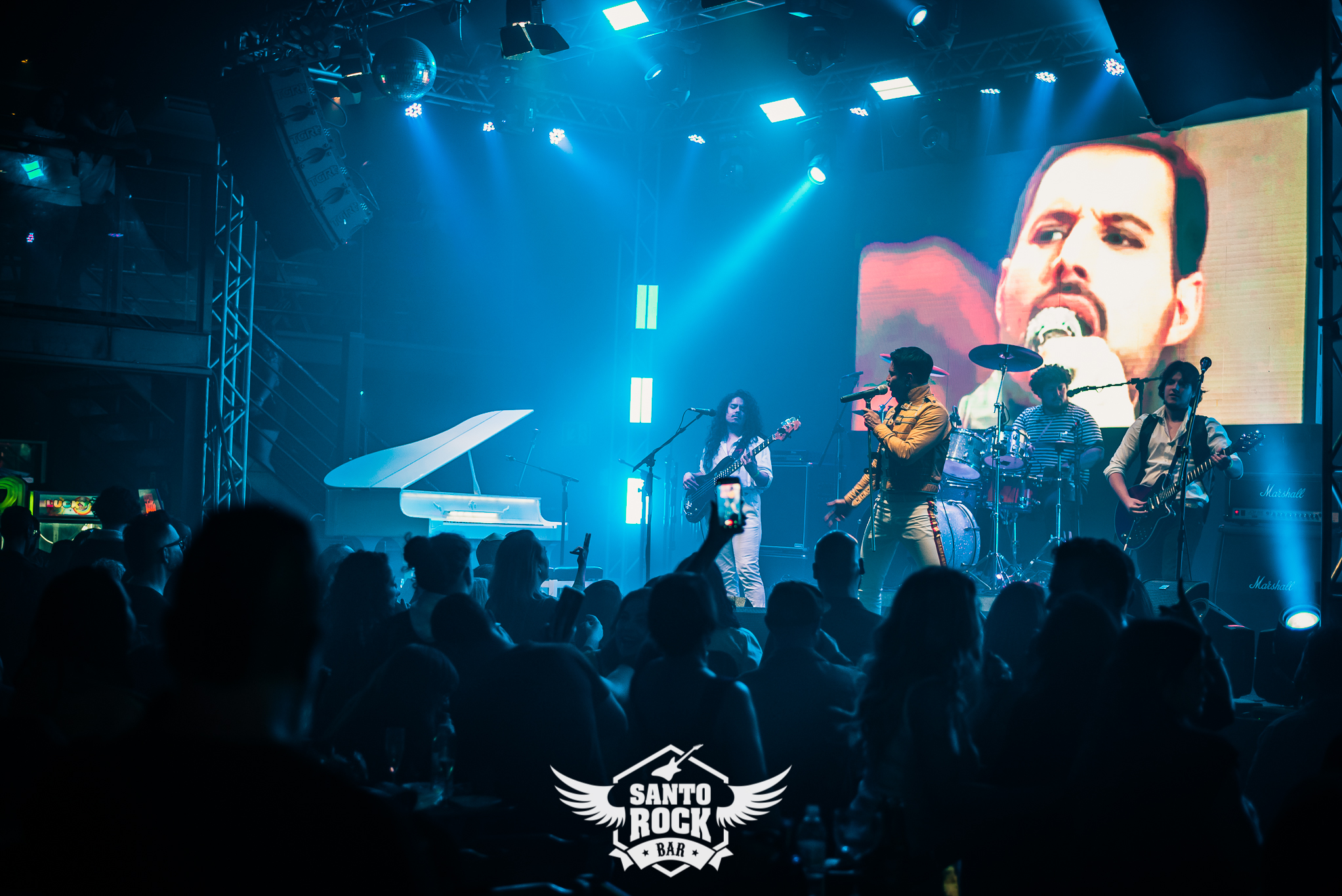 Special Queen / Crazy Mary