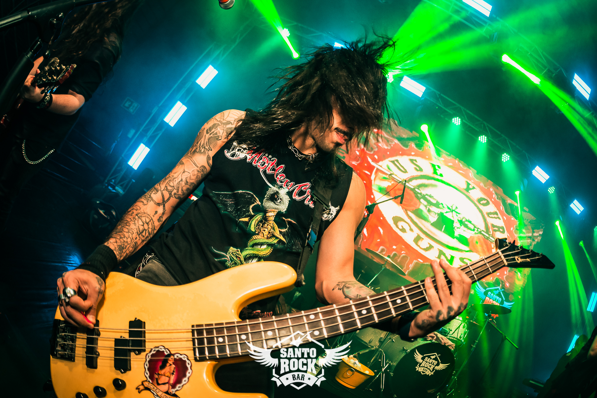 Use Yours Guns / Big Gun