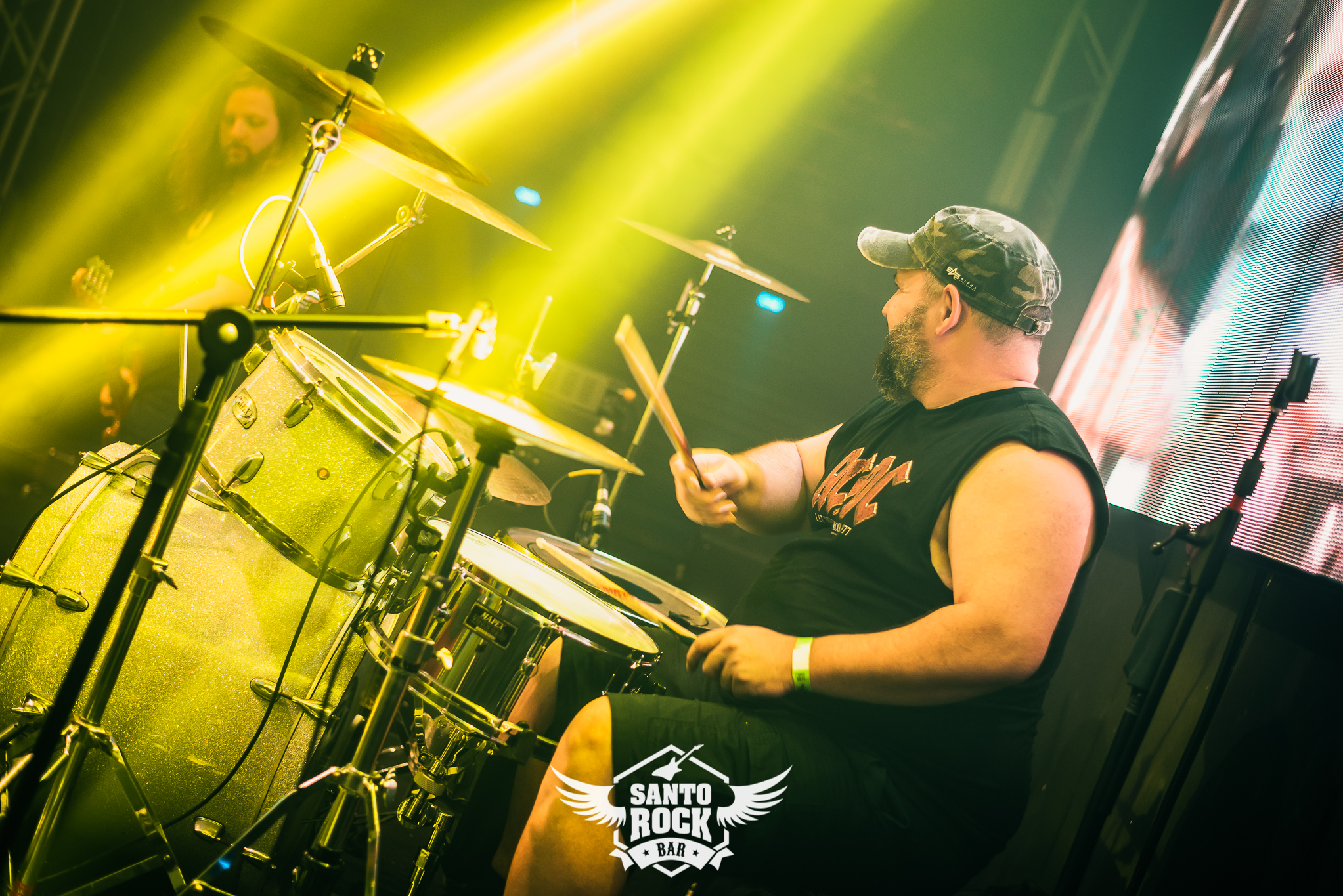 Use Yours Guns / Big Gun