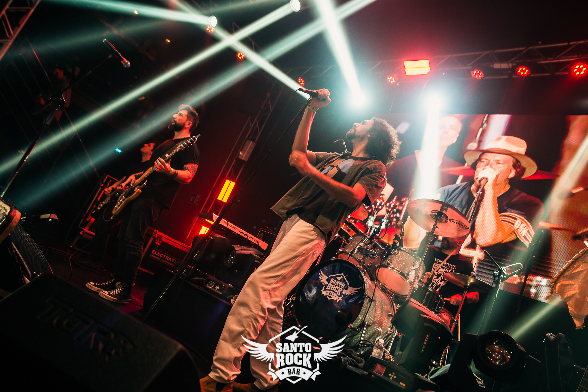 Foo Fighters Cover Brasil / Blaymorphed