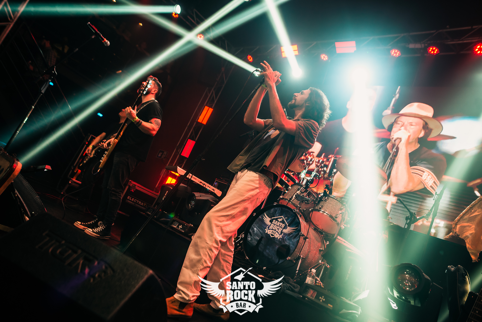 Foo Fighters Cover Brasil / Blaymorphed