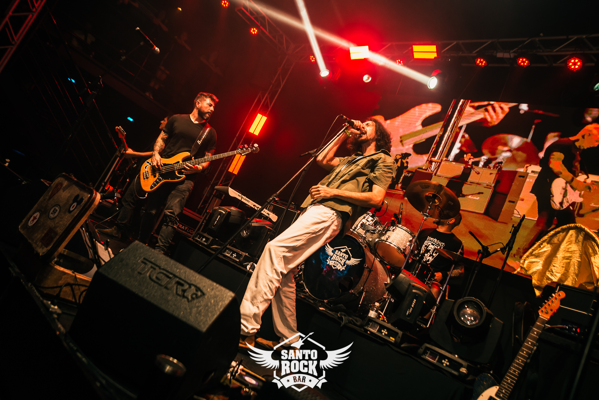 Foo Fighters Cover Brasil / Blaymorphed