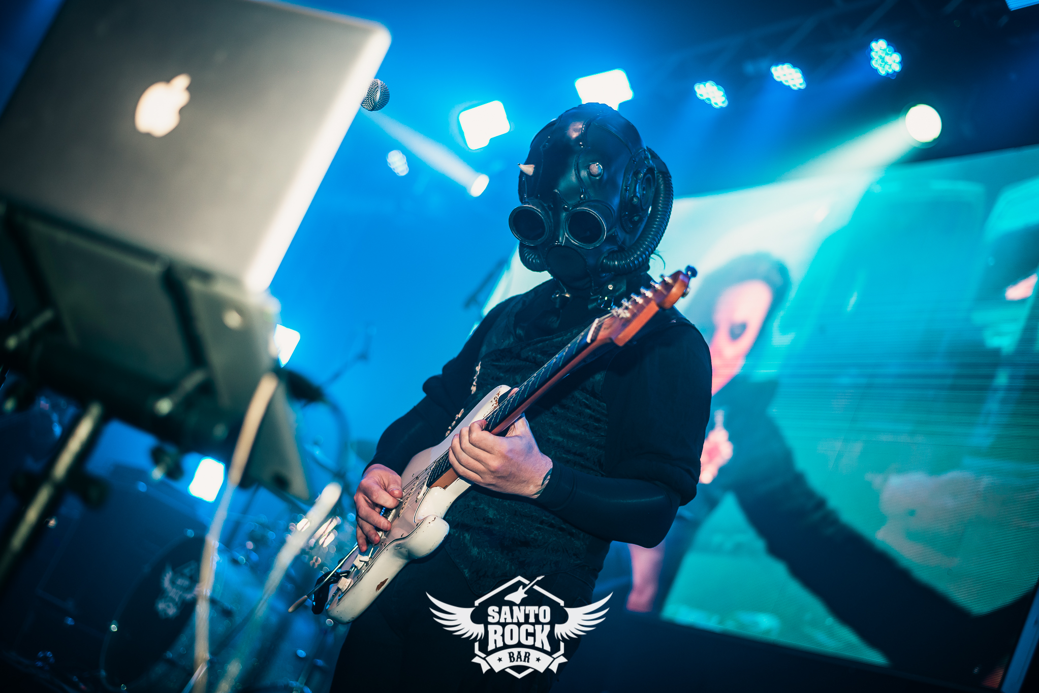 Ghost Cover/ D.A.O.S