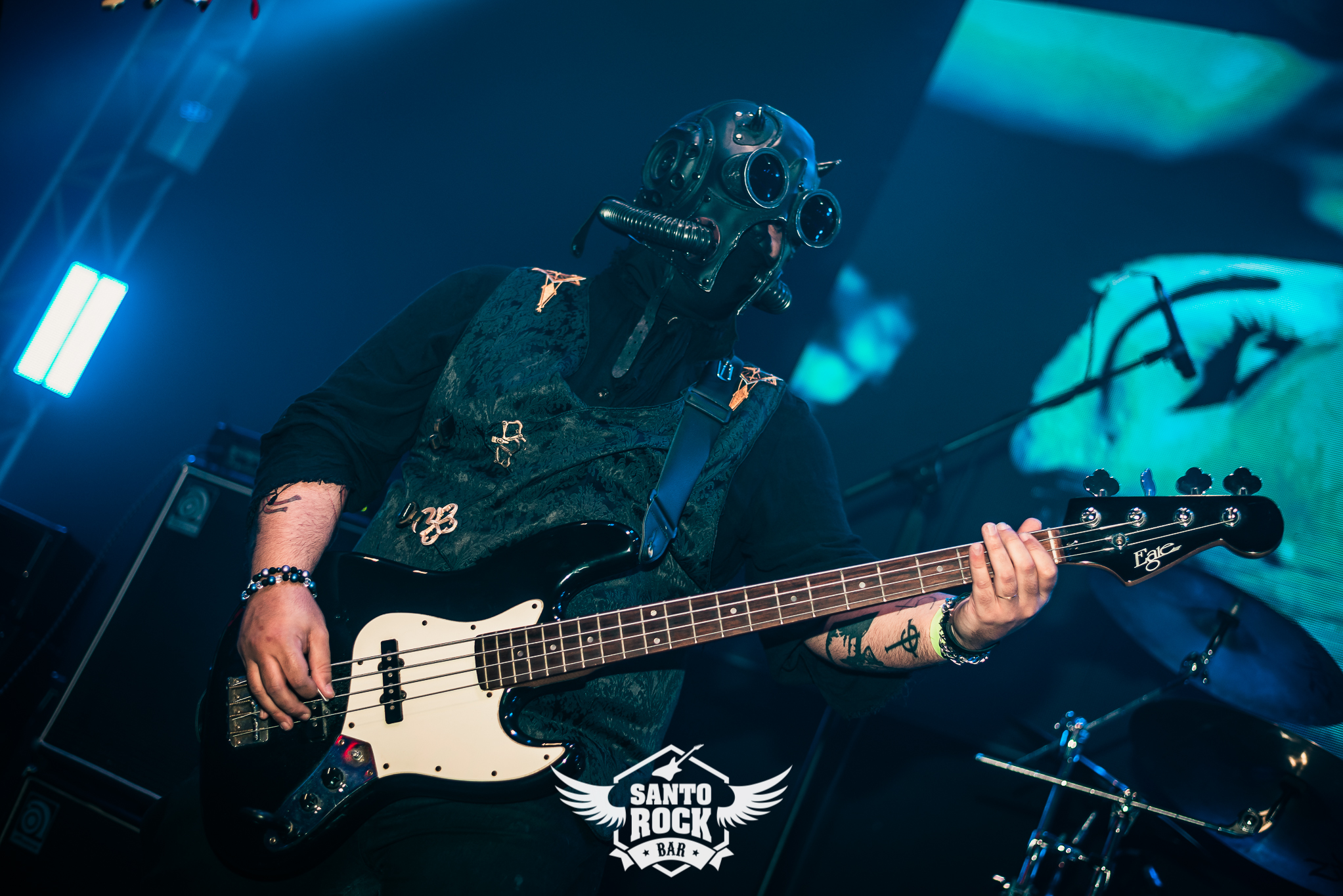 Ghost Cover/ D.A.O.S