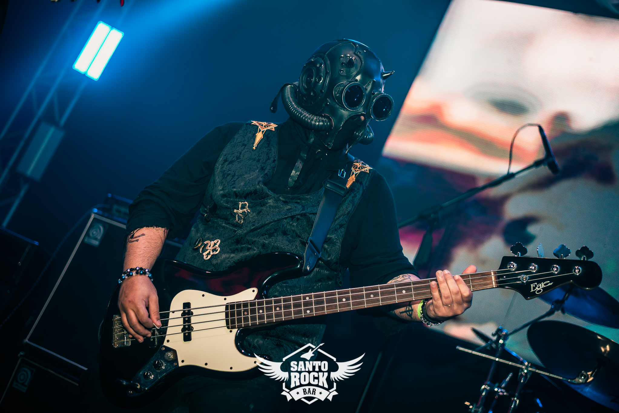 Ghost Cover/ D.A.O.S