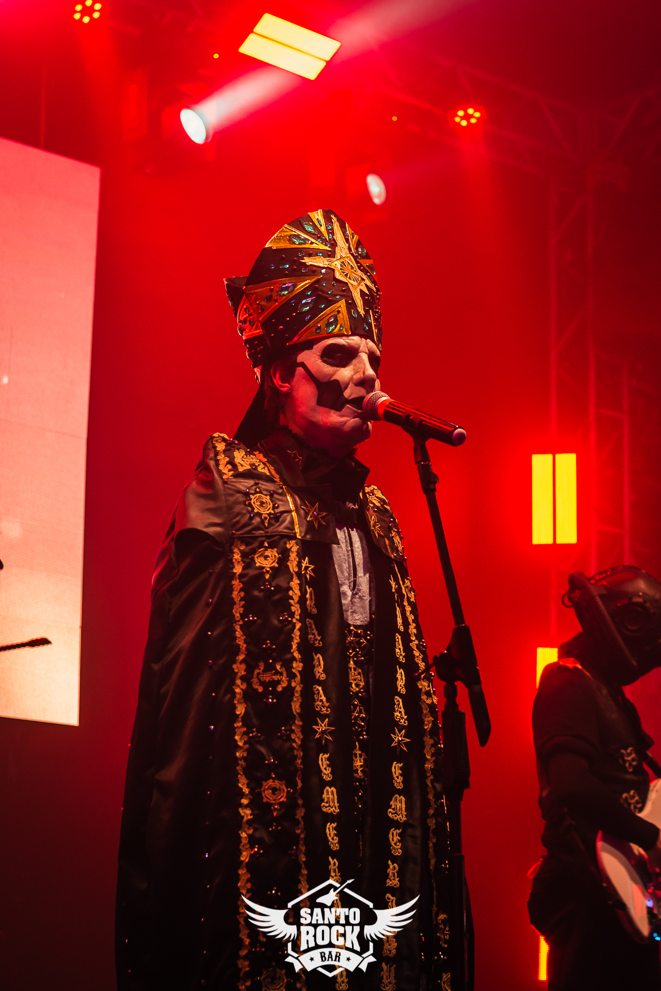 Ghost Cover/ D.A.O.S