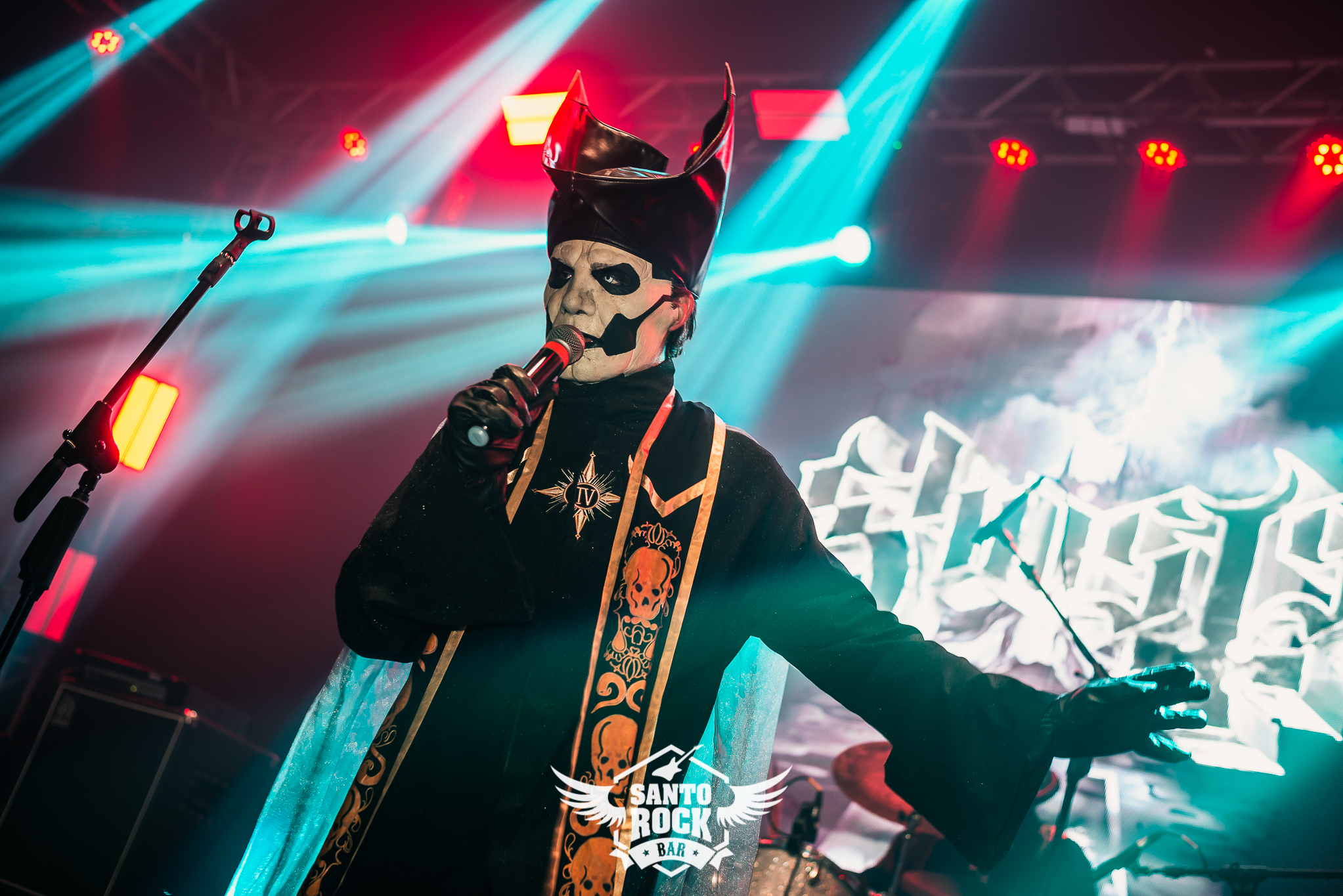 Ghost Cover/ D.A.O.S