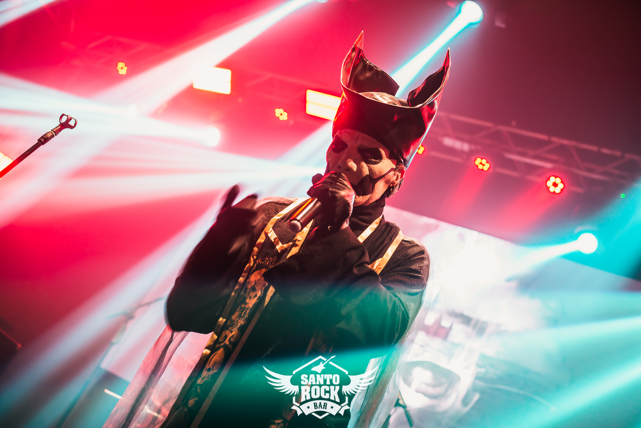 Ghost Cover/ D.A.O.S