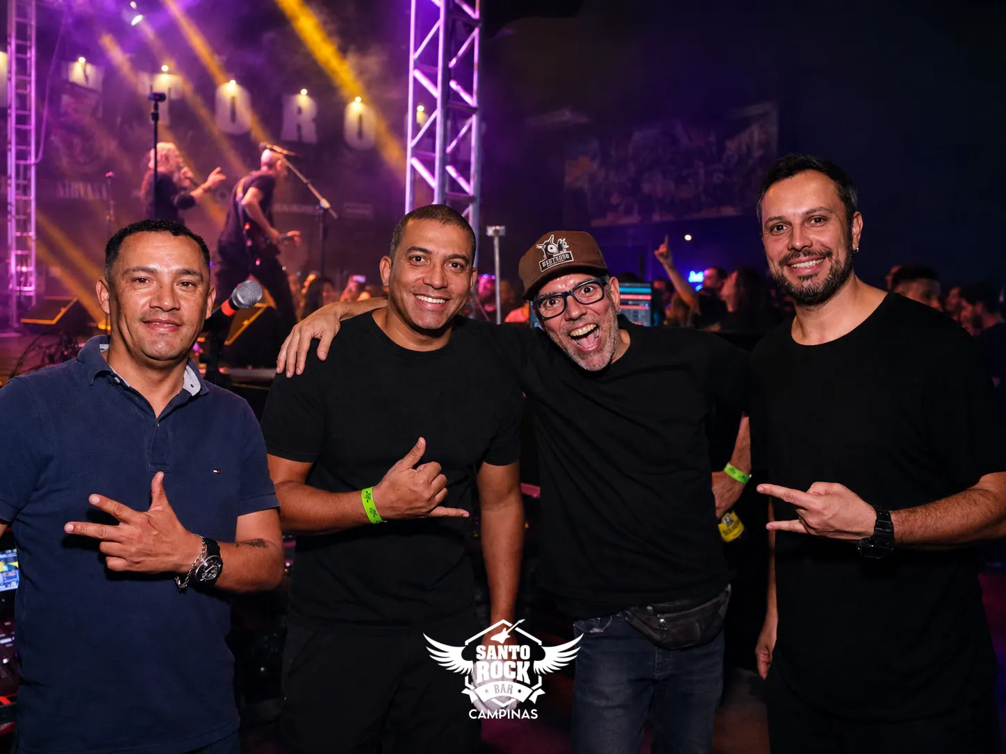 VELHAS VIRGENS E ROCK STORY