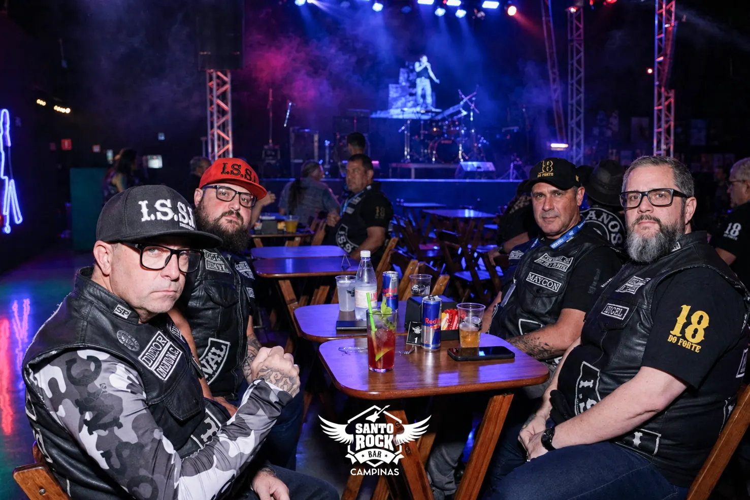 VELHAS VIRGENS E ROCK STORY