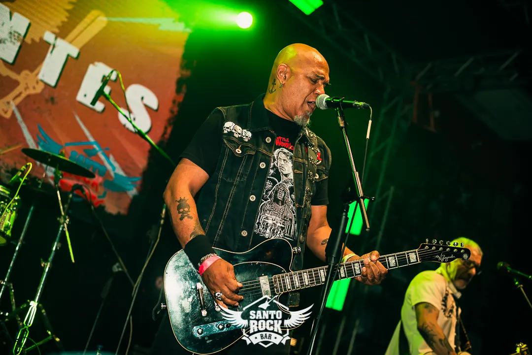 Inocentes / Nao Religiao / Chico Noise